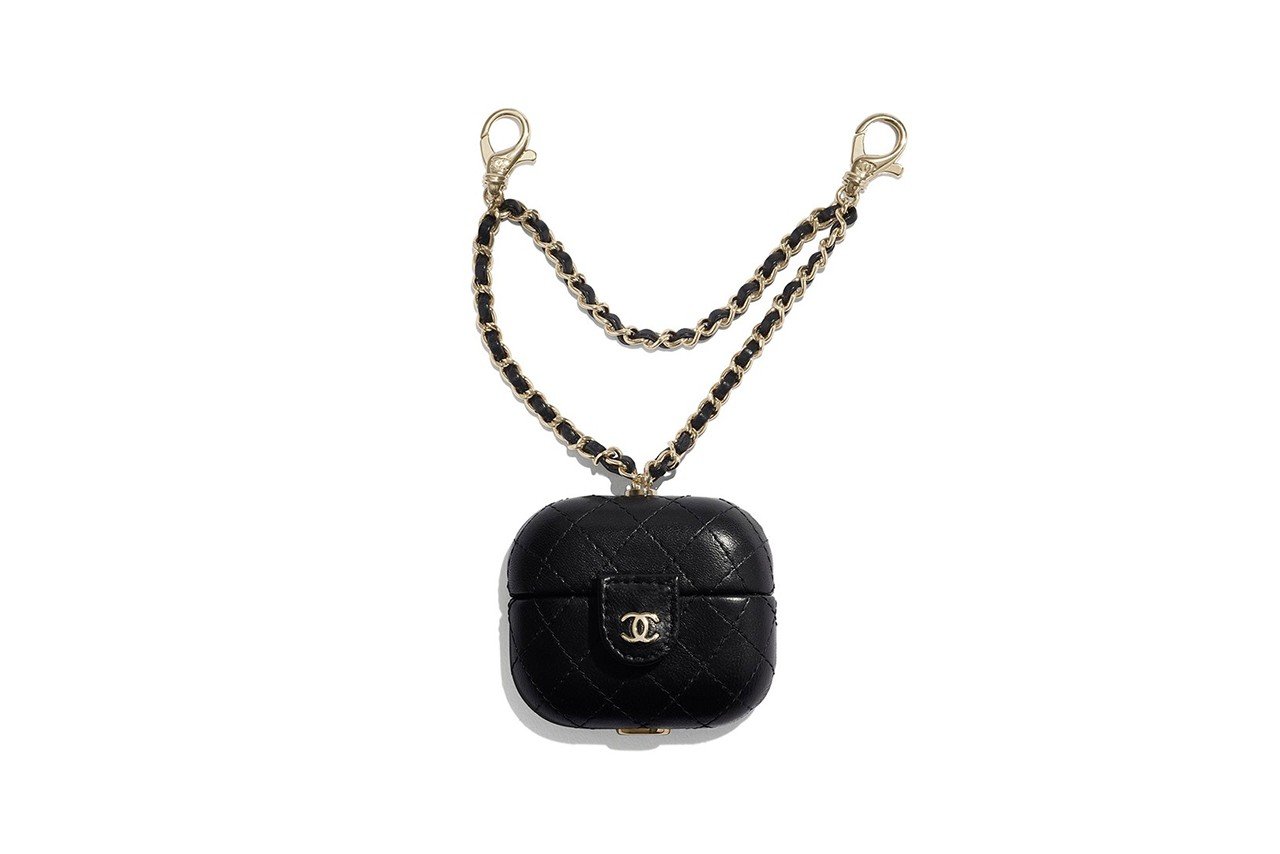 Chanel airpod case