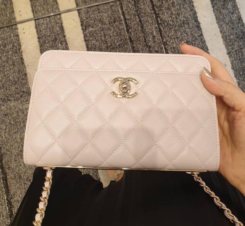 White Trendy CC